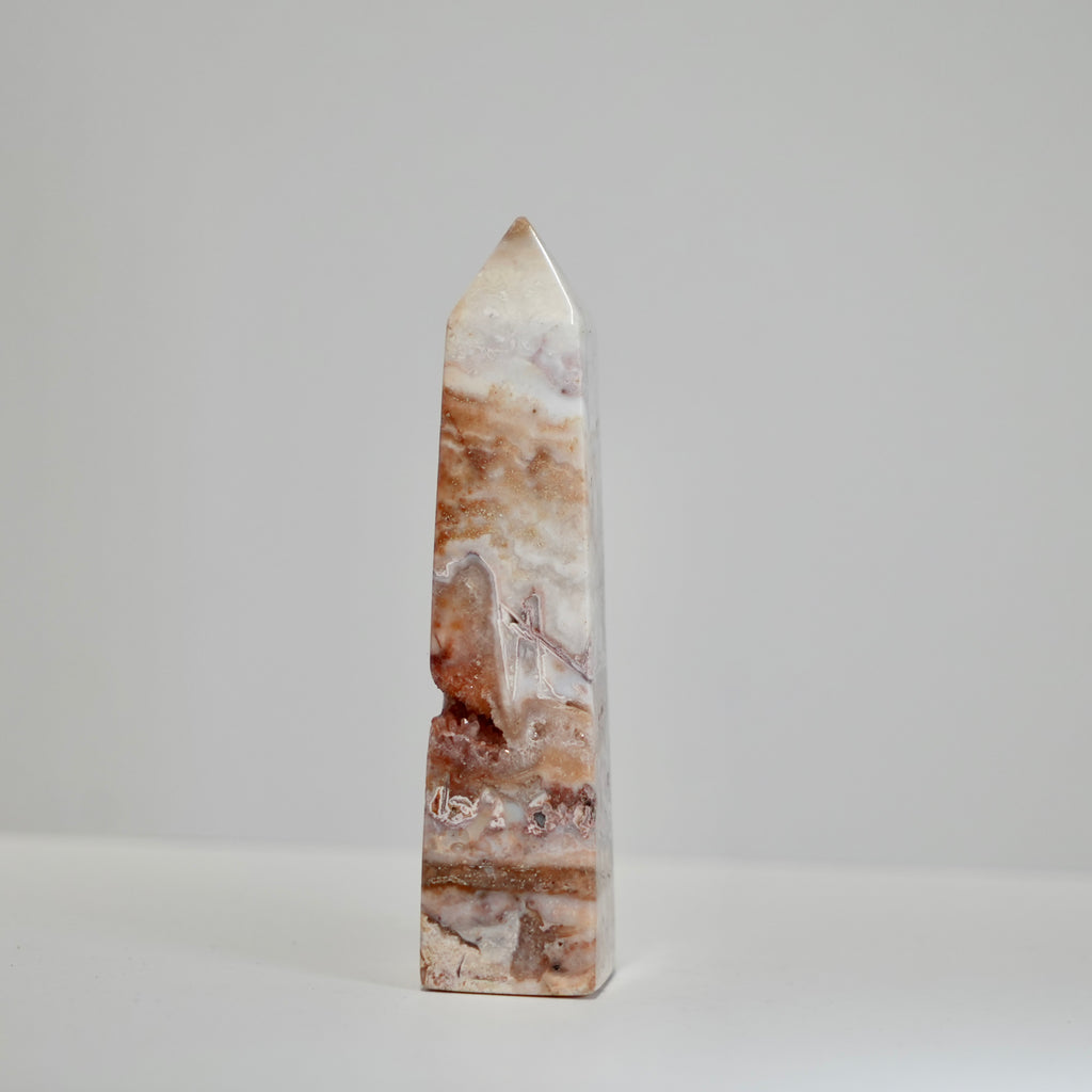 Agate Tower with Natural Quartz/Chalcedony Geodes #114