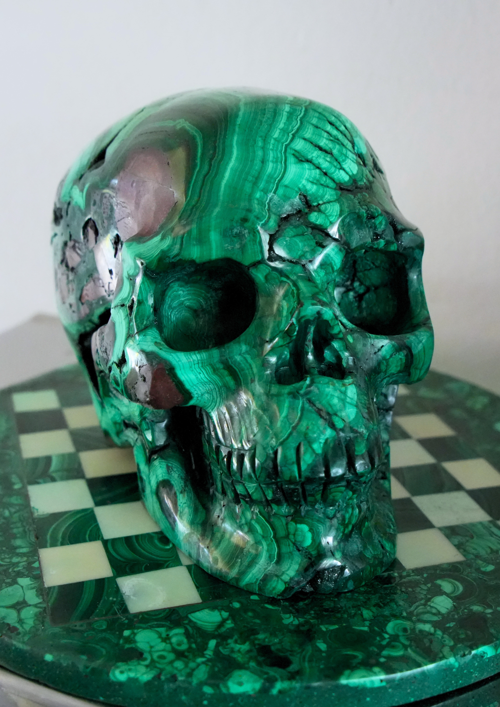 Extra Large Hand Carved Skull Carving - 4.030 KG